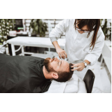 clínica que faz tratamento para queda de cabelo masculino Ireneópolis